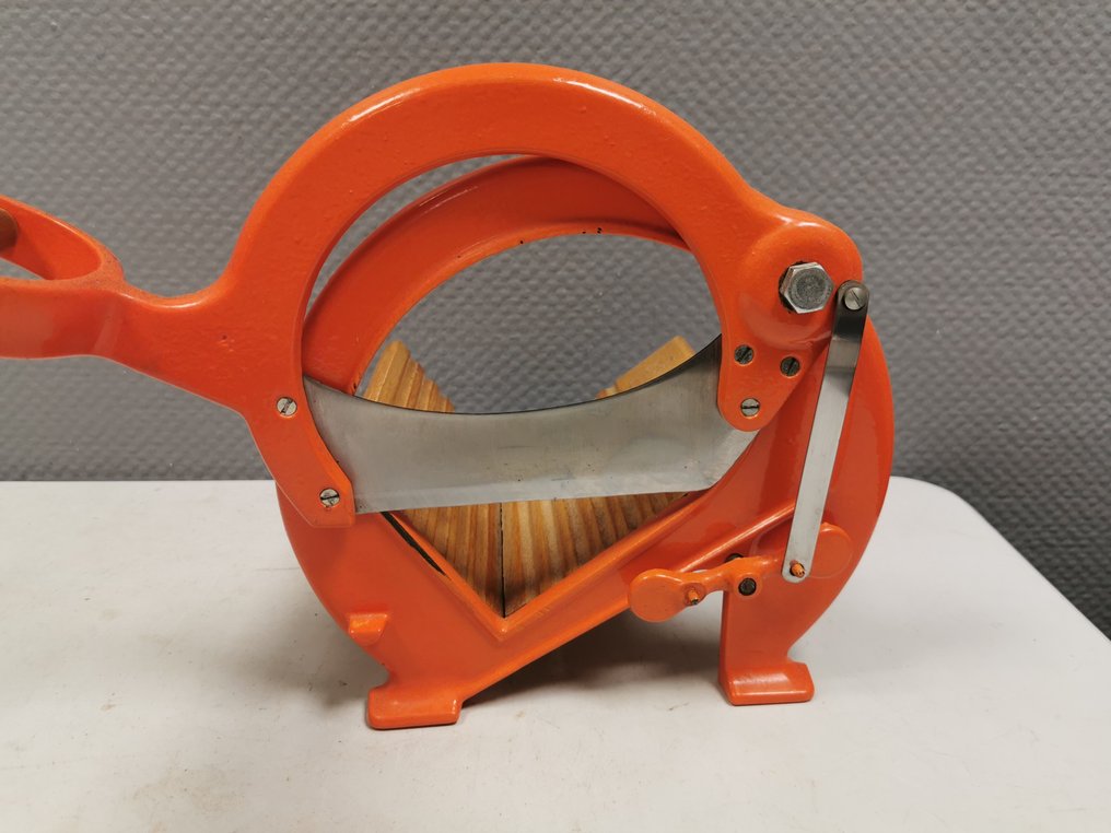 Raadvad - Ove Larsen - Κόφτης ψωμιού -  294 - Ξύλο, Μέταλλο, Σίδερο #2.1