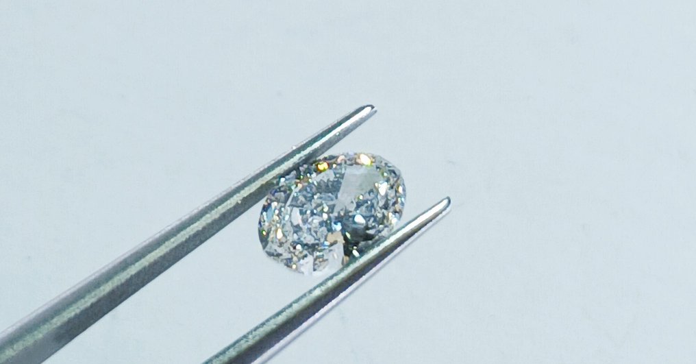 No reserve price - 1 pcs Diamond (Natural) - 1.01 ct - Oval - E - I1 - International Gemological Institute (IGI) #1.0
