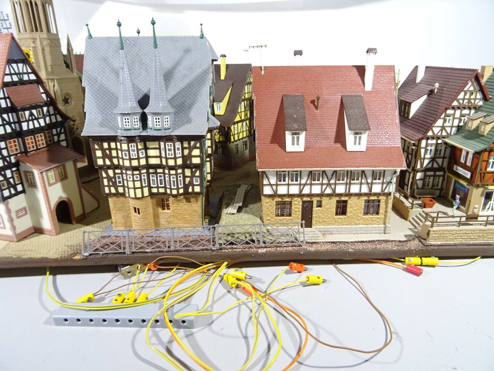 Faller, Vollmer H0 - Model train scenery (7) - 7-piece panorama building/houses/figures, etc. #4.3