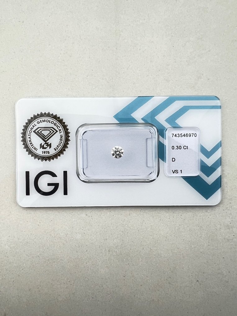 χωρίς τιμή ασφαλείας - 1 pcs Διαμάντι (Φυσικό) - 0.30 ct - Στρογγυλό - D (άχρωμο) - VS1 - International Gemological Institute (IGI) #1.0
