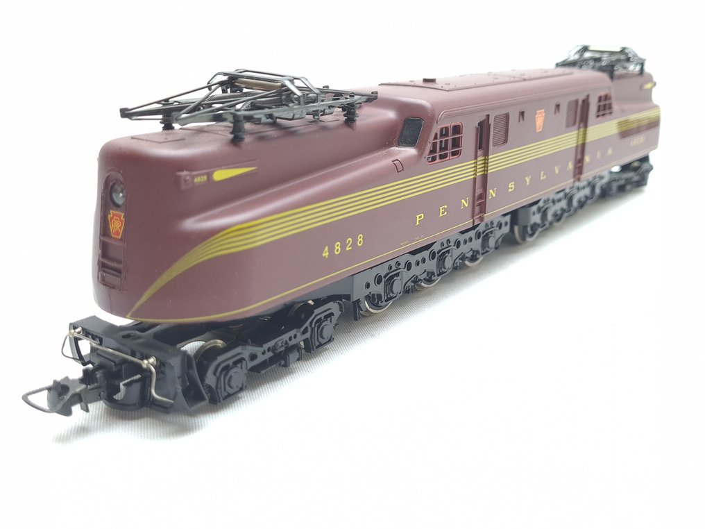 Mehano H0 - 28485 - Locomotiva elettrica (1) - GG-1 Tuscan - Pennsylvania Railroad #1.0