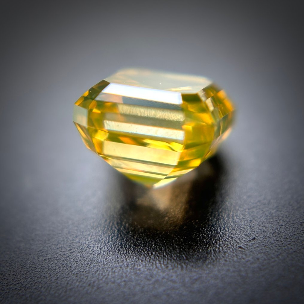 1 pcs Διαμάντι (Φυσικού χρώματος) - 0.50 ct - Τετράγωνο - Fancy vivid Καφετί, Πρασινωπό, Απαλό πορτοκαλί Κίτρινο - VS2 - Antwerp Laboratory for Gemstone Testing (ALGT) #4.3