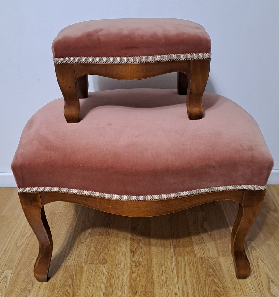 Footstool - Walnut - Louis XV style #1.0