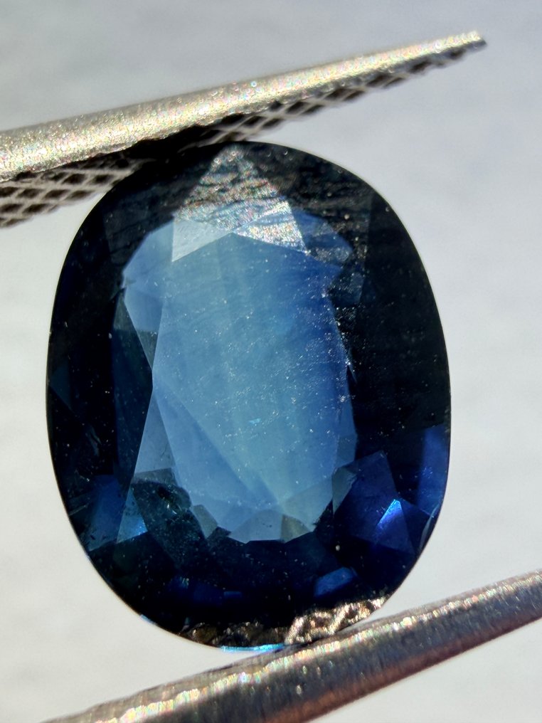 Blauw Saffier  - 1.97 ct - Antwerp Laboratory for Gemstone Testing (ALGT) #1.0