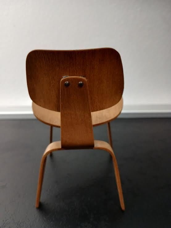 Vitra, Vitra Design Museum - Charles & Ray Eames - Stoel - DCW - Hout, Multiplex - Miniatuur #4.3
