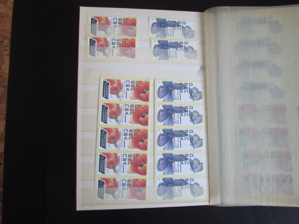 Netherlands  - Automatic strips AU34 and AU35 with unprinted copy. #3.2