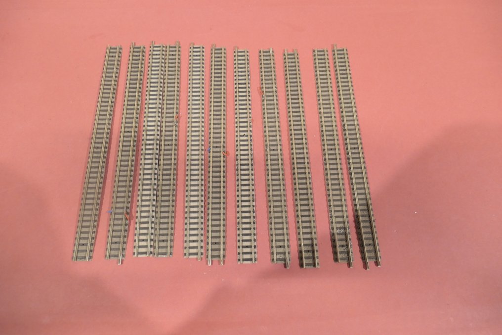 Fleischmann N - Voie ferrée pour trains miniatures (60) - Un ensemble de 60 pièces de composants et d'entraînements pour rails, certains neufs, d'autres #3.2