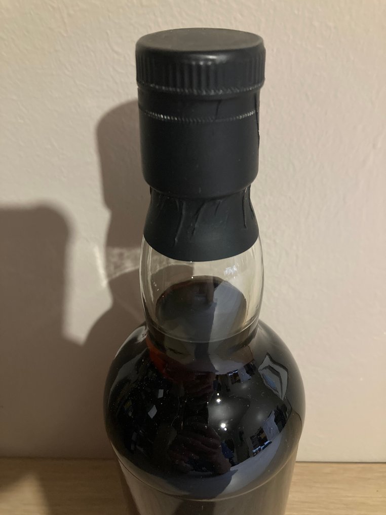 Bunnahabhain 1968 41 years old One of 719 - Adelphi  - b. 2010  - 70 cl #3.2