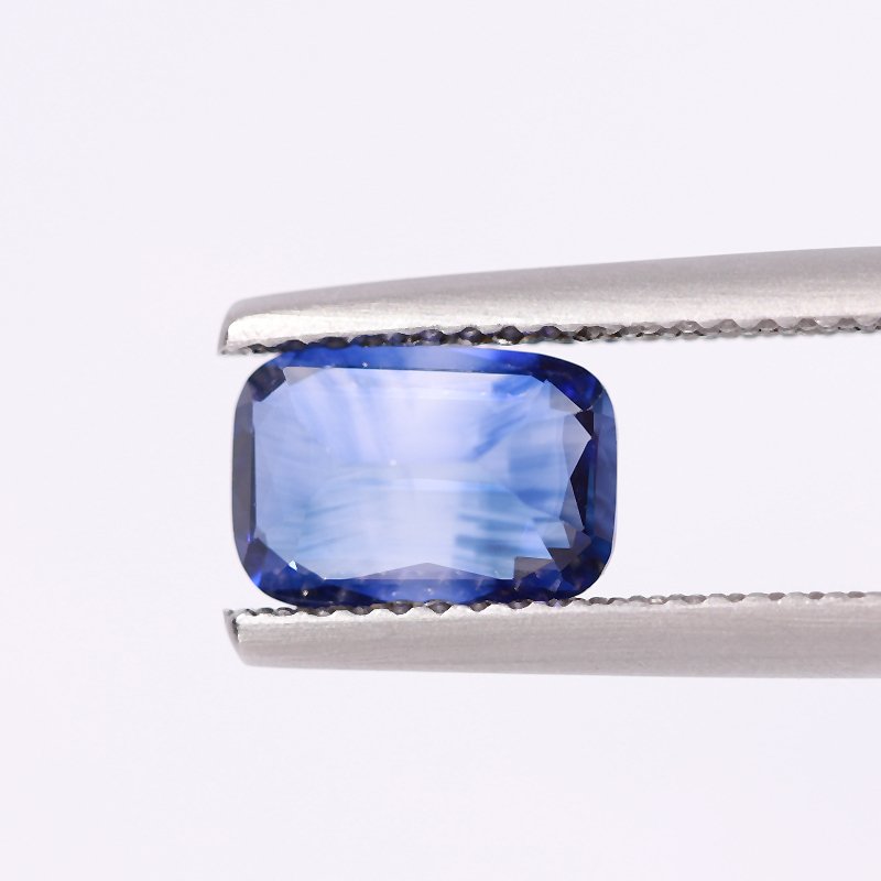 1 pcs Blauw Saffier - 1.73 ct - nternational Colored Gemstone Association (ICA GemLab) #1.0