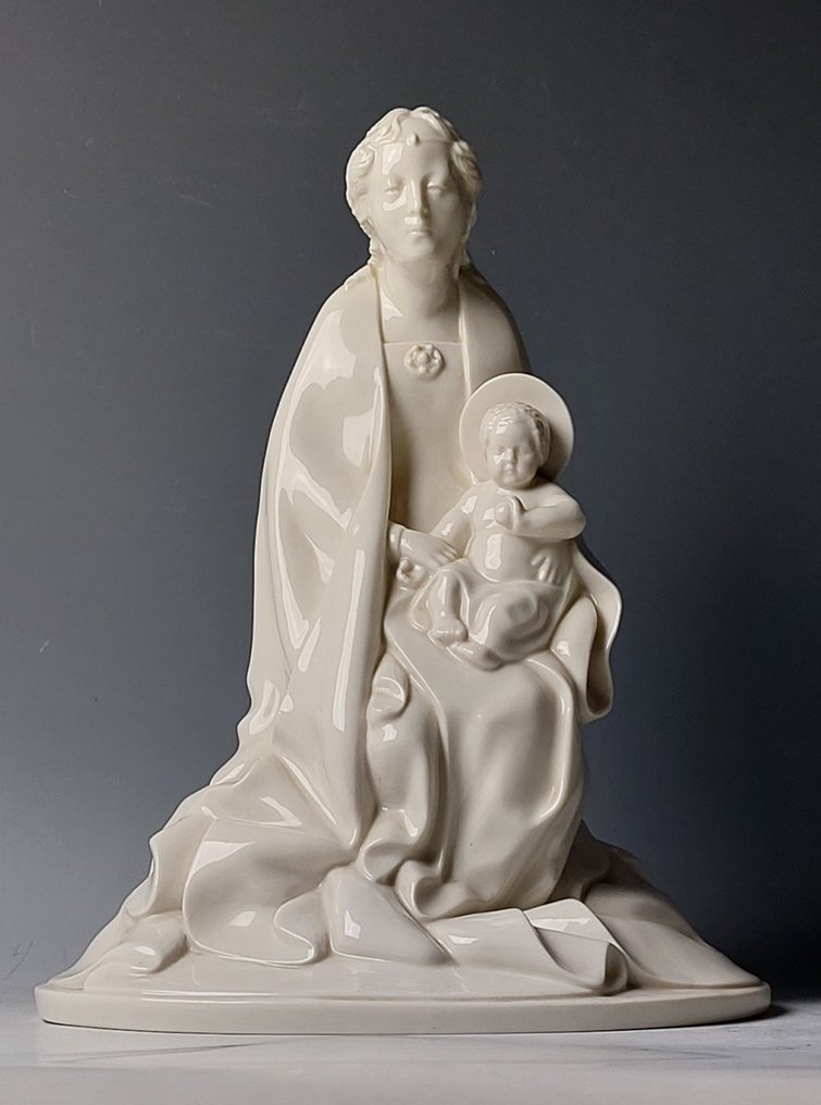 Schwarzburger Werkstaetten - H.P. Simon, Dresden - Sculpture, Madonna met Kind - 31.5 cm - Porcelain #1.0