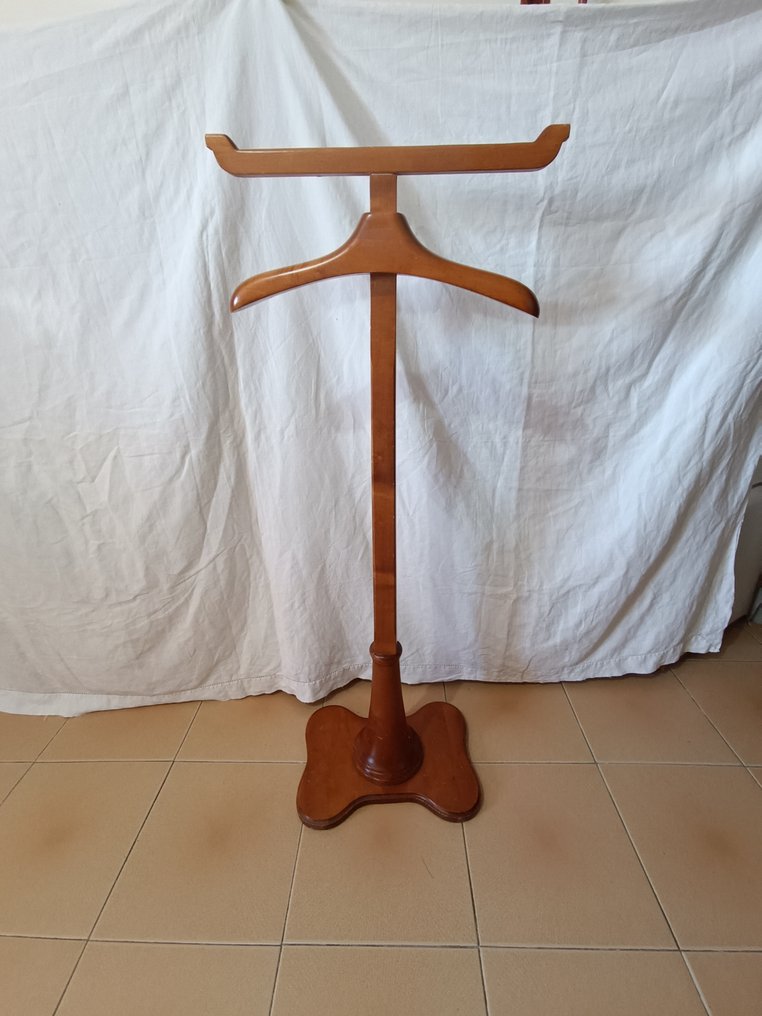 Öltöztető - Fa - Olaszország (Nincs minimálár) #1.0