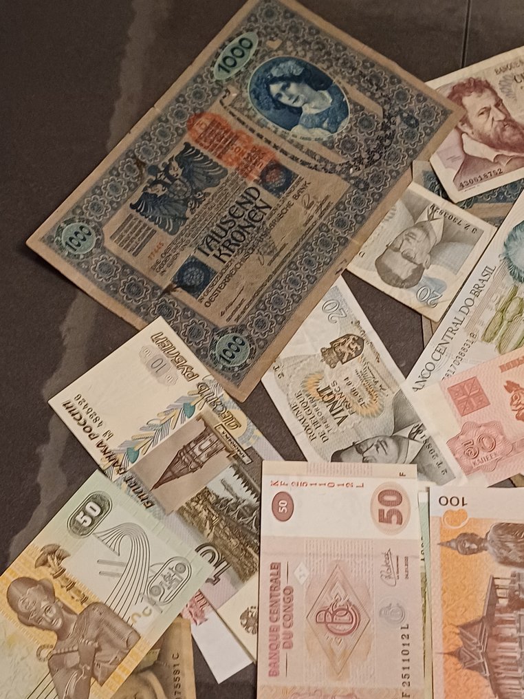 Maailma. - 112 banknotes - including duplicates - various dates (Ei pohjahintaa) #3.2