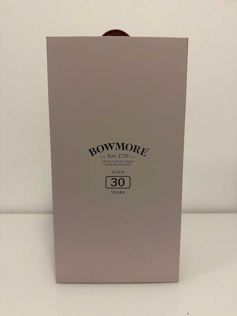 Bowmore 30 years old Annual Release 2022  - b. 2021  - 700ml #4.3