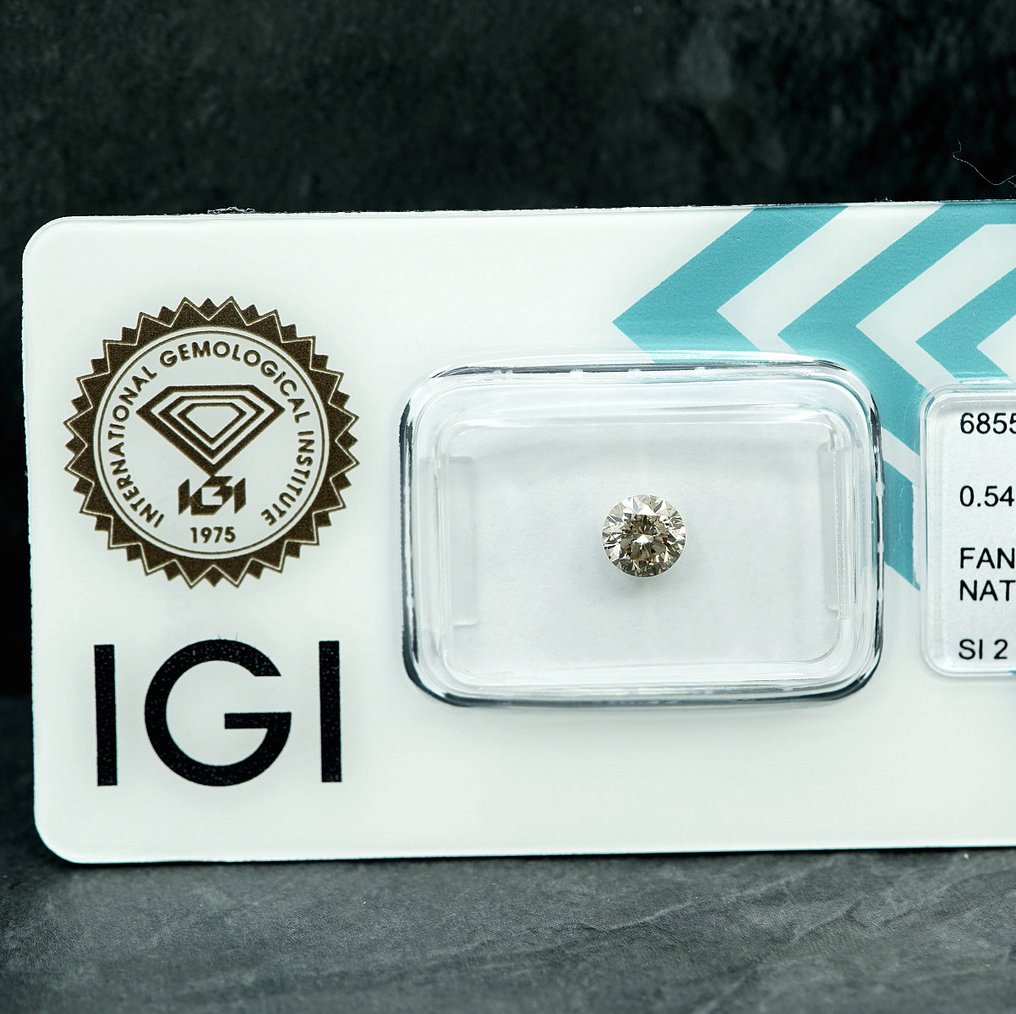 1 pcs 钻石  (天然色彩的)  - 0.54 ct - 圆形 - Fancy light 稍帶灰色的 黄色 - SI2 微内含二级 - 国际宝石研究院（IGI） #1.0