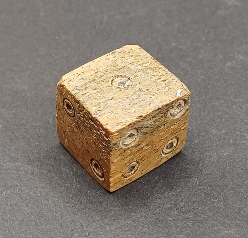 Ancient Roman Bone Playing Dice - 16 mm (No reserve price) #1.0