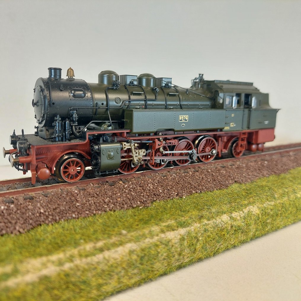 Roco H0 - 69260 - Locomotive avec tender (1) - KPEV T14 #8976 - BR 95 - Numérique - KPEV #1.0