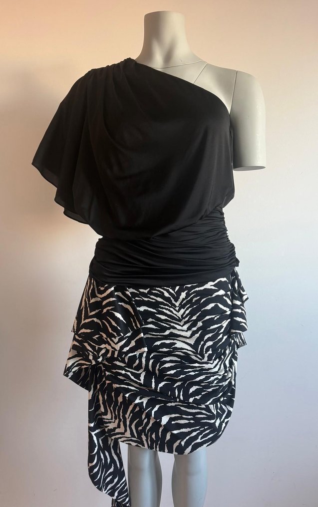 Redemption - Női öltöny #4.3