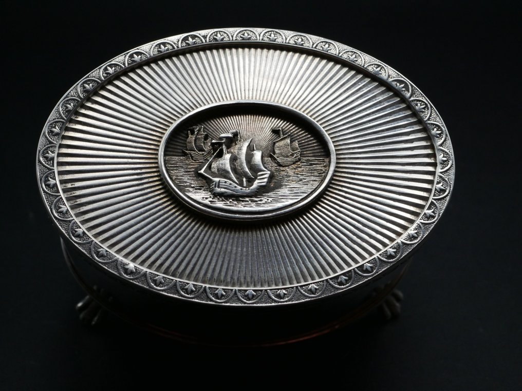 Μουσικό κουτί με μεταλλικό ρολό - 1970-1980 - Ασημένιο μουσικό κουτί #1.0