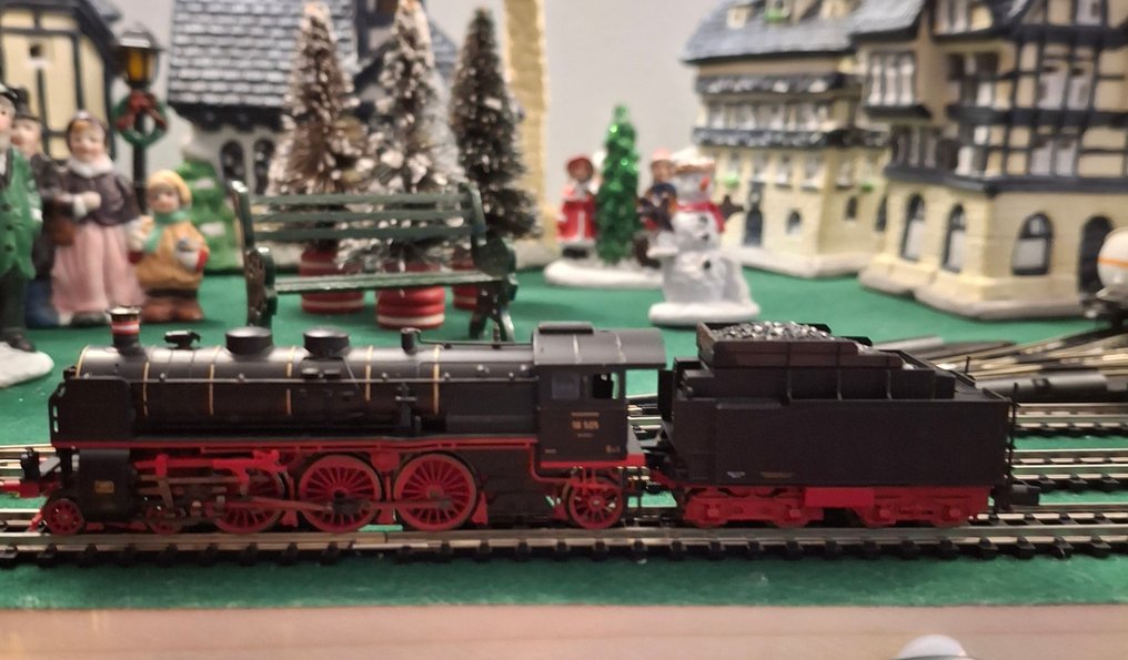 Trix N - 12312 - Ατμομηχανή με όχημα μεταφοράς (1) - BR18 - DRG #1.0