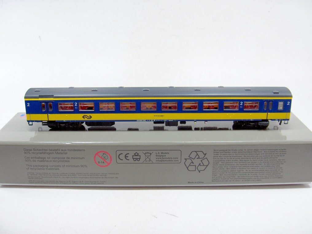 LS Models Exclusive H0 - 44 127 - Wagon de passagers pour trains miniatures (1) - Personenwagon NS Plan W2 B11 - NS #1.0
