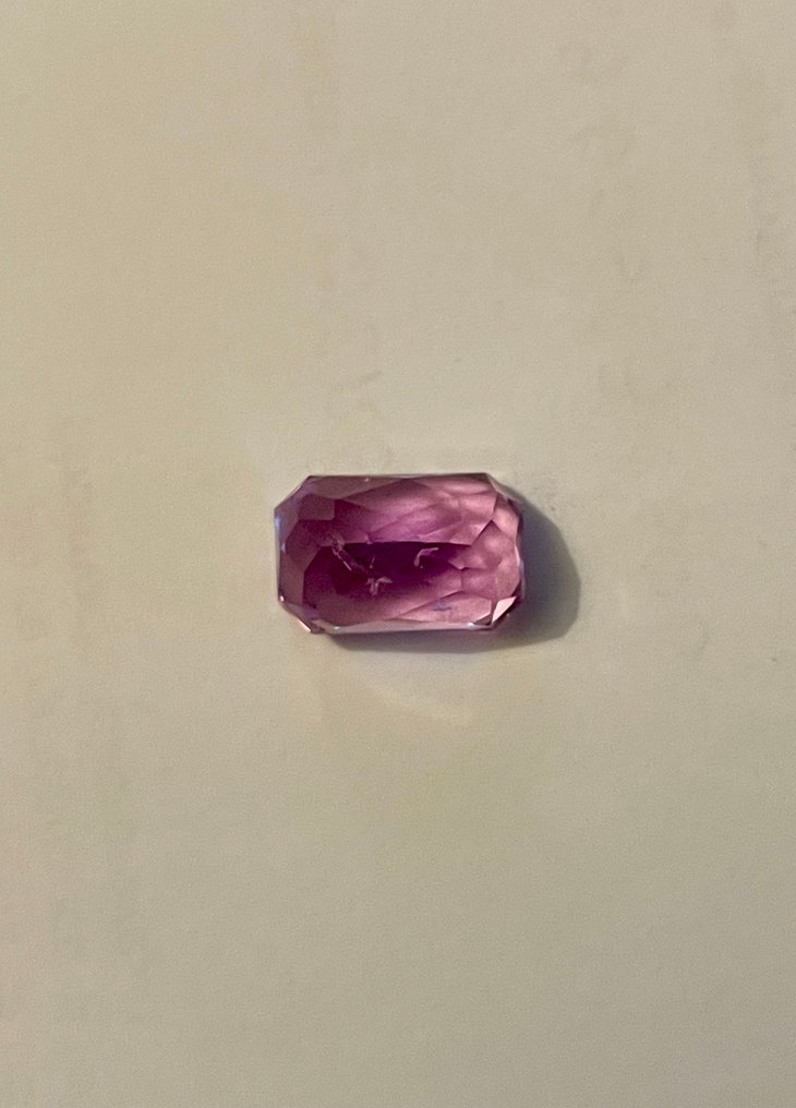 没有保留价 - 1 pcs  粉色, 紫罗兰色 紫锂辉石  - 10.24 ct - 莲花宝石实验室 #3.2