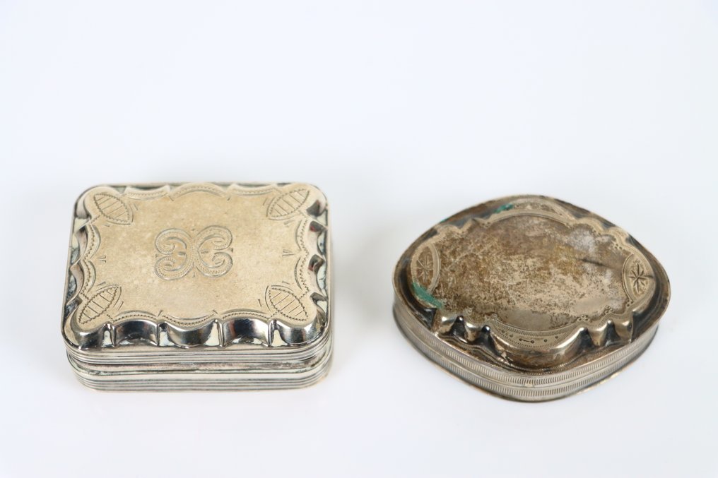 Pillbox - .835 silver, 2x / Snuff box #1.0