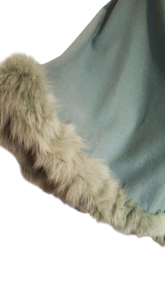 Artisan Furrier - Cape #2.1