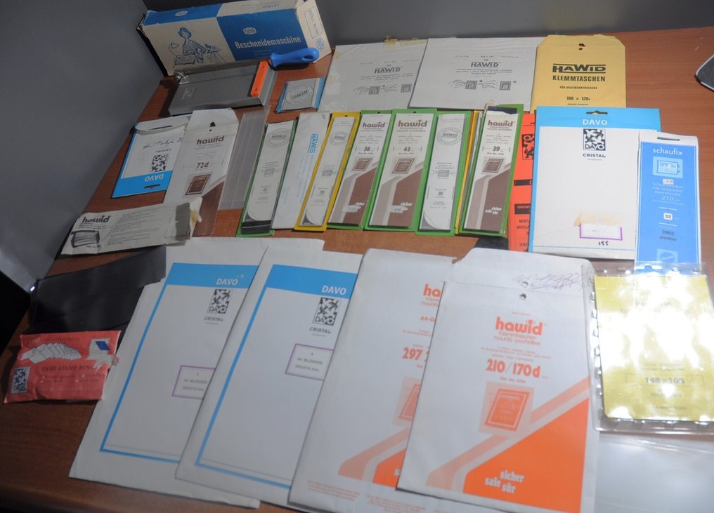 配饰  - 大量夹紧条在已开封的包装中 + 一台切割机 #1.0