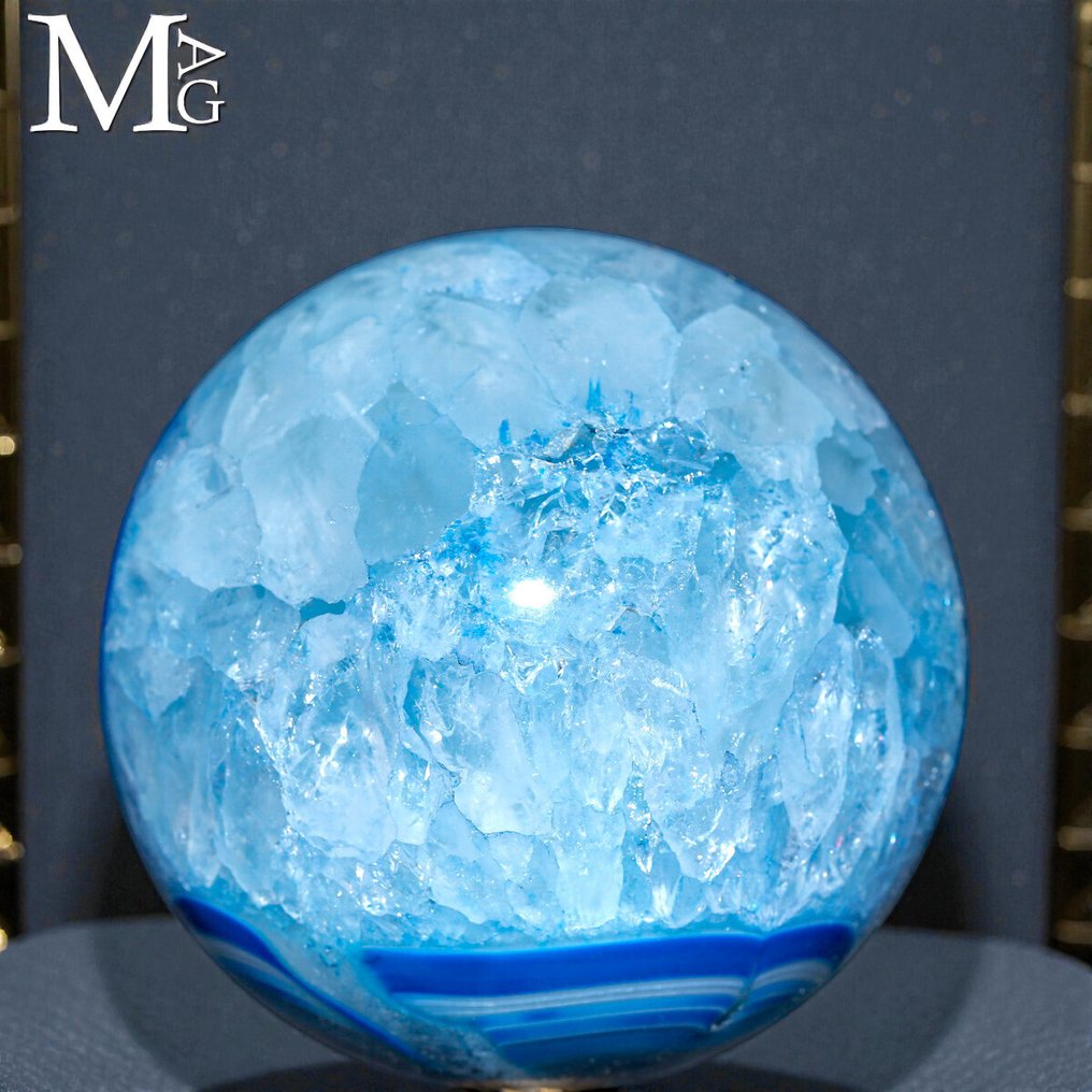 First Quality Blue Dyed Agate - Beautiful Colored Sphere - Height: 87 mm - Width: 87 mm- 904 g #4.3