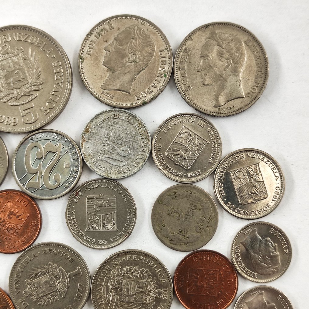 Venezuela. Lot with 42 Coins (mixed lot, several dates, good for sellers) - Condition; Very Fine to UNC (Ei pohjahintaa) #3.2