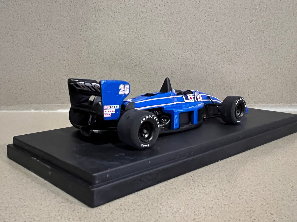 CP Model 1:43 - Modelauto - Ligier JS31 - R. Arnoux 1988 - Zeer zeldzaam en uitverkocht. #4.3