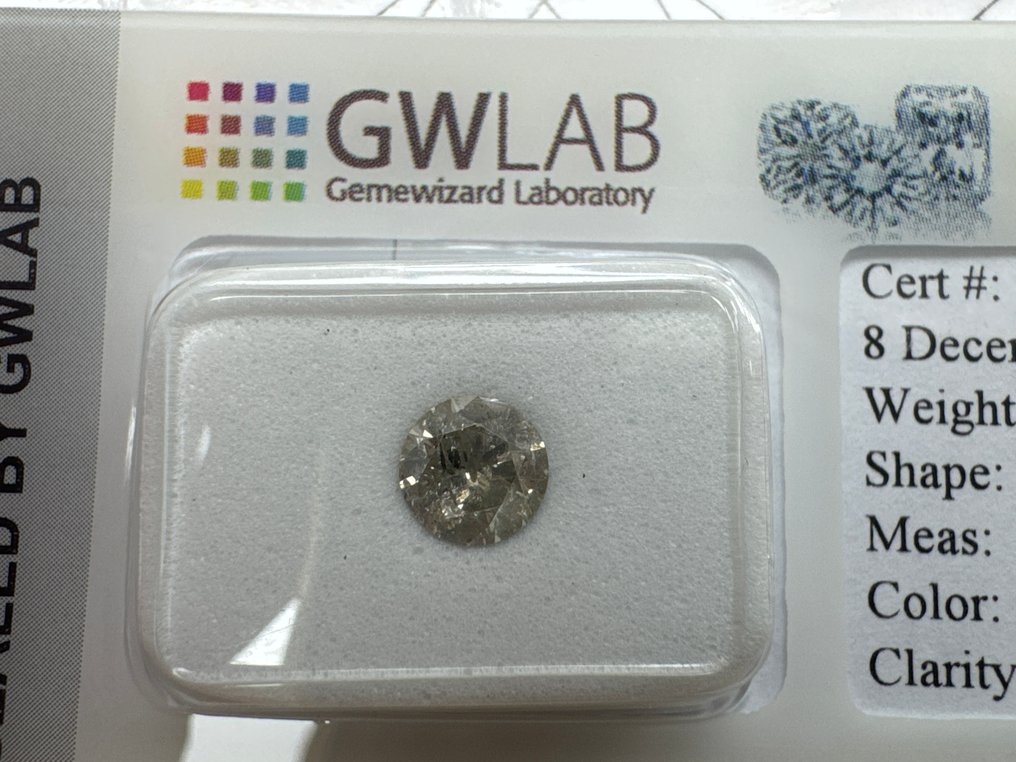 Ingen reservasjonspris - 1 pcs Diamant (Naturfarget) - 0.70 ct - Rund - Fancy light Grå - I1 - Gemewizard Gemologisk laboratorium (GWLab) #1.0