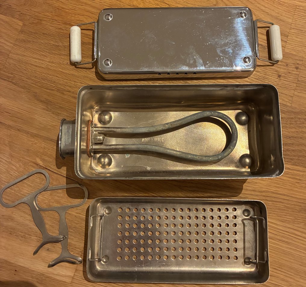 医疗器械 - 玻璃, 金属 - 灭菌器和注射器 #1.0