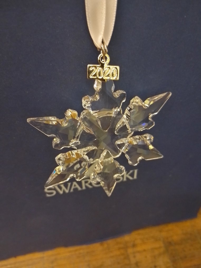 Swarovski - Statuetta - Christmas Ornament - Annual Edition 2020 - 5511041 - Box +. Certificate - Cristallo #4.3