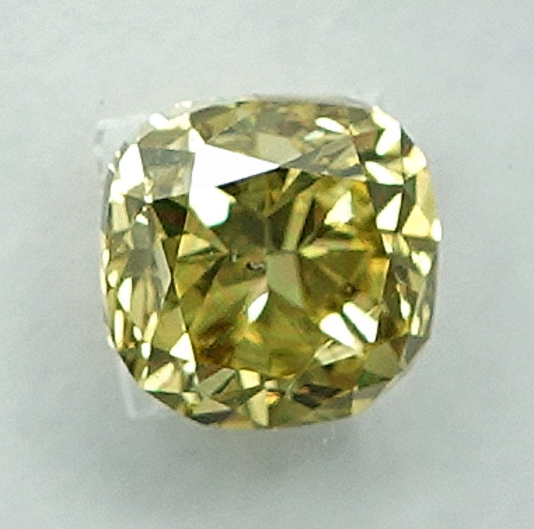 1 pcs Diamant  (Couleur naturelle)  - 0.54 ct - Coussin - Fancy Jaune - SI1 - International Gemological Institute (IGI) #3.2