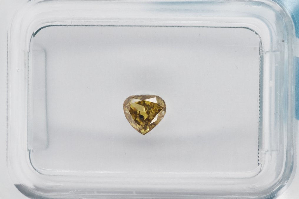 No reserve price - 1 pcs Diamond  (Natural)  - 0.31 ct - Pear - I1 - International Gemological Institute (IGI) #2.1