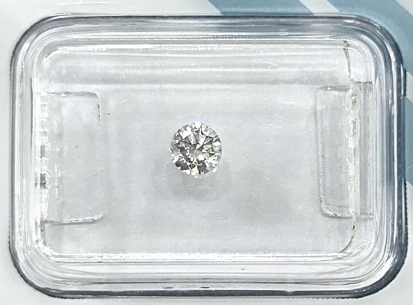 χωρίς τιμή ασφαλείας - 1 pcs Διαμάντι (Φυσικό) - 0.21 ct - Στρογγυλό - D (άχρωμο) - SI2 - International Gemological Institute (IGI) #1.0