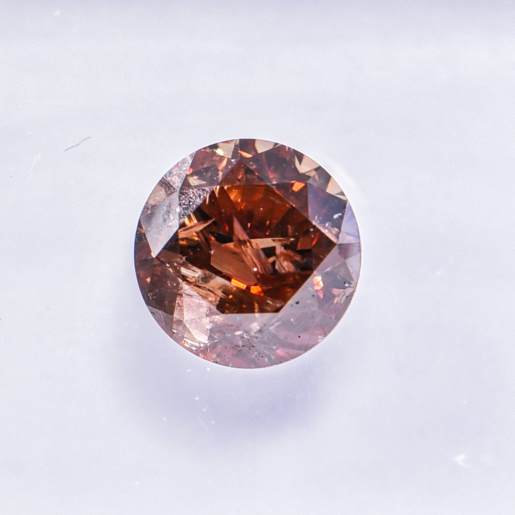 Ingen mindstepris - 1 pcs Diamant (Naturfarvet) - 0.71 ct - Rund - Fancy deep Lyserød Brun - I2 - International Gemological Institute (IGI) - VG #1.0