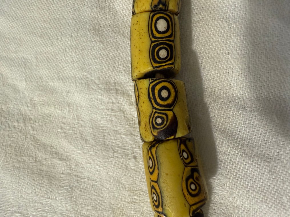 Helmi (11) - Afrikka #3.2