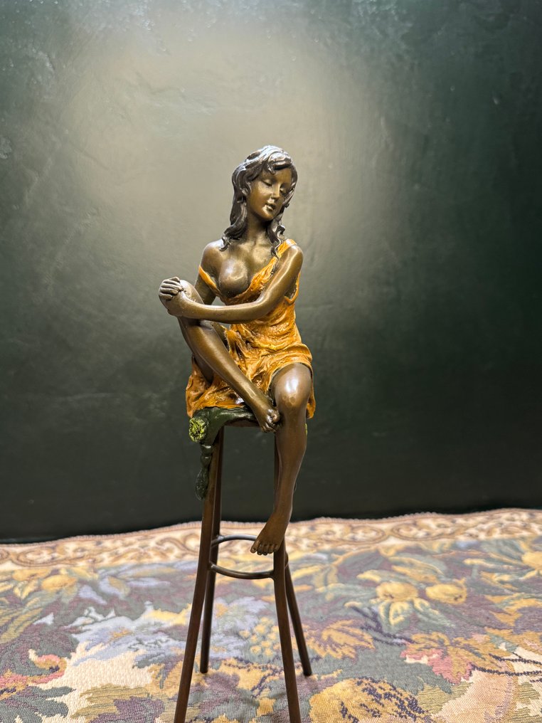 Naar: D.H. Chiparus - Γλυπτό, Klassieke Naakte vrouw - “TOPLESS AWAKENING” - 27.5 cm - Μπρούντζος, Μέταλλο #1.0