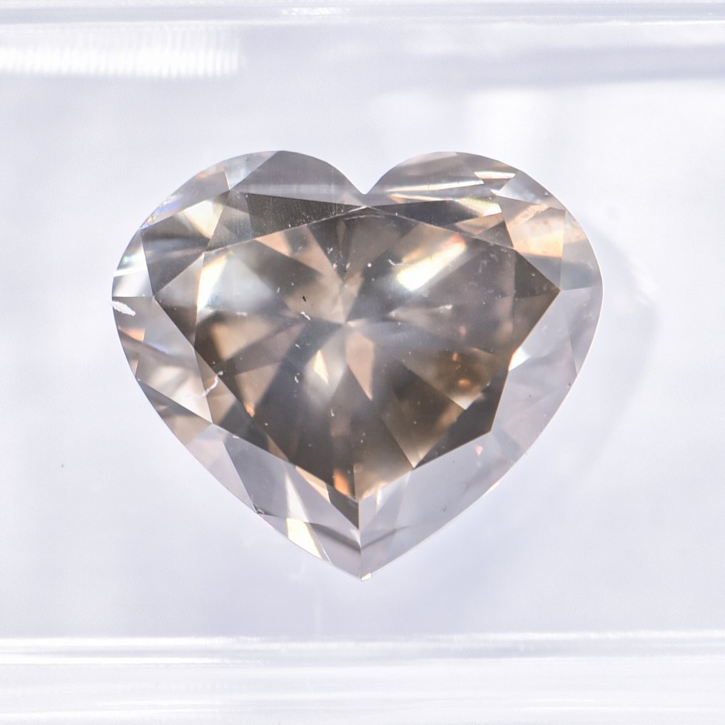 没有保留价 - 1 pcs 钻石  (天然色彩的)  - 3.50 ct - 心形 - Fancy deep 稍帶綠色的, 稍帶棕色的 黄色 - SI2 微内含二级 - 国际宝石研究院（IGI） - VG #2.1