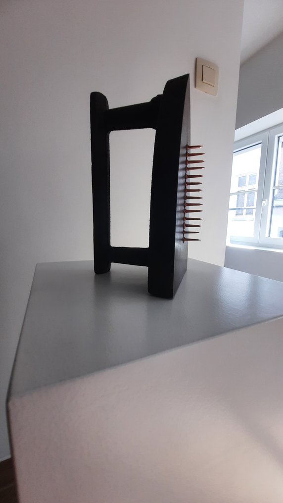 Man Ray (1890-1976) - Cadeau #3.2