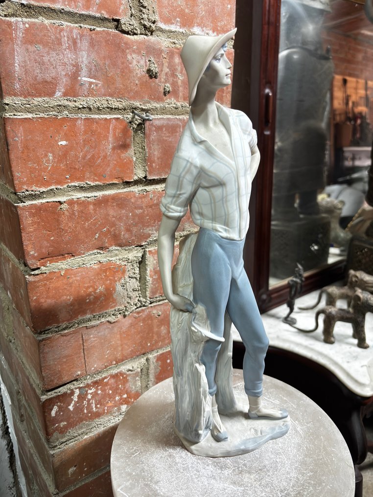 Lladró - 玩具人偶 - Figura de joven con sombrero - Segador - 陶瓷杯 #1.0