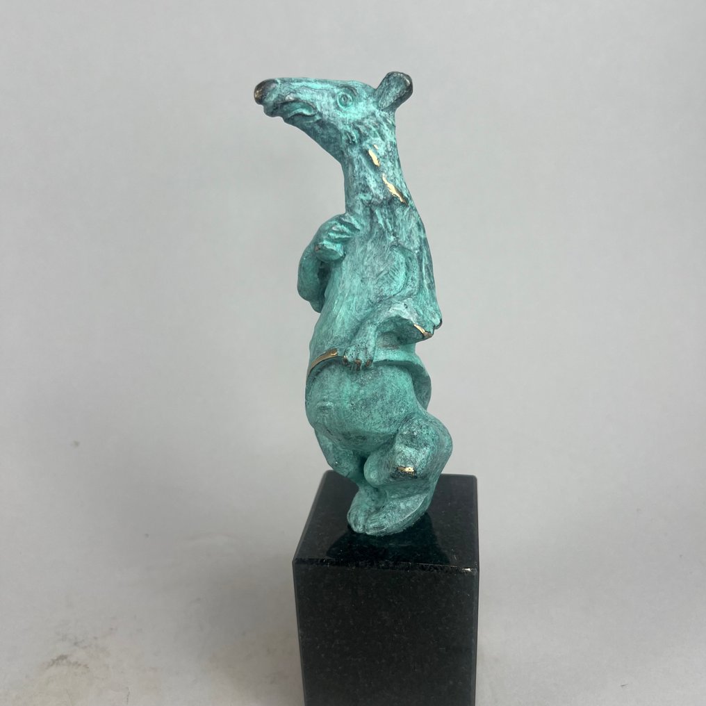 Robert Dyrcz - „The rat I - The PACIFIST„ - bronze #2.1