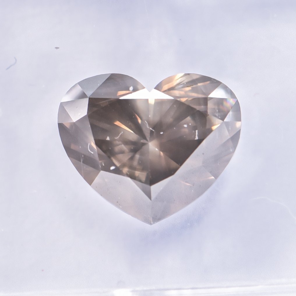 χωρίς τιμή ασφαλείας - 1 pcs Διαμάντι (Φυσικού χρώματος) - 2.05 ct - Καρδιά - Fancy deep Πρασινωπό, Καφετί Κίτρινο - I1 - International Gemological Institute (IGI) - ΒΓ #1.0