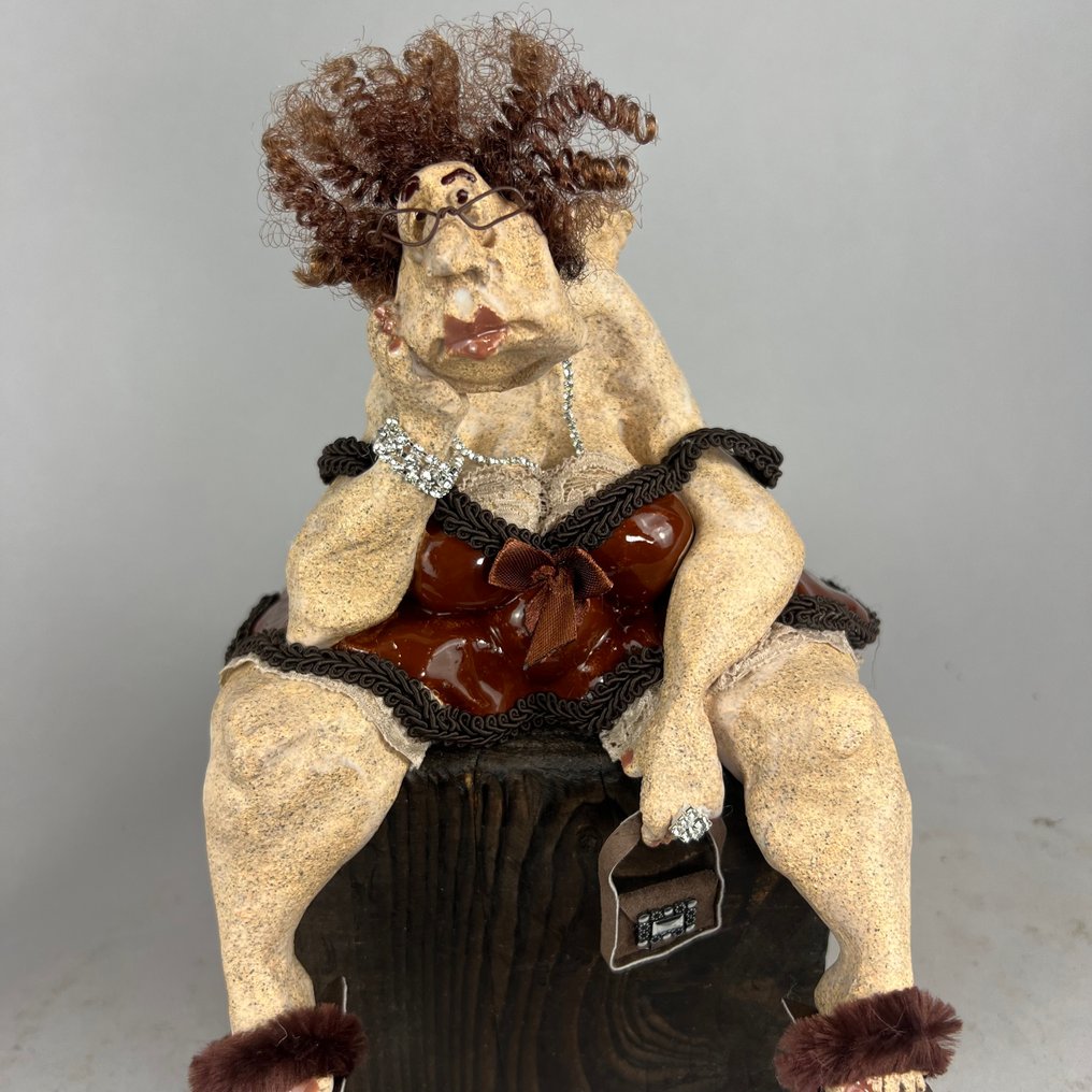 Anna Em - 雕刻, My Lovely Grandma - hand made - 23 cm - 陶瓷 - 2025 #4.3