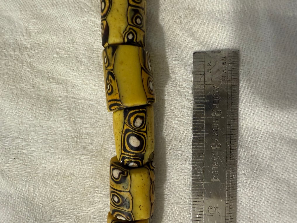 Helmi (11) - Afrikka #2.1