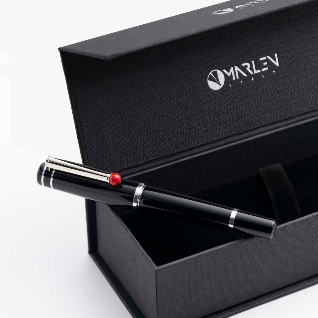 Marlen - Vanità - Edizione Speciale con cornetto portafortuna, nascosto nella clip | Nera - 滾珠筆 #2.1