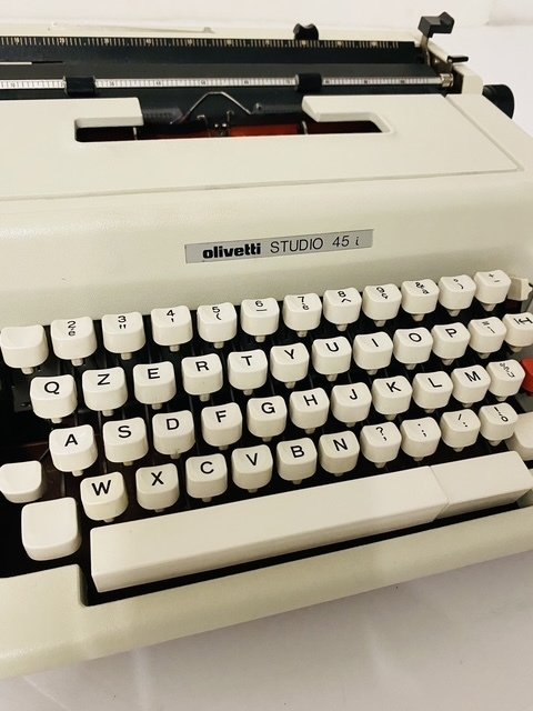 Ettore Sottsass - Olivetti, Studio 45 - Typewriter - 1960-1970 #2.1