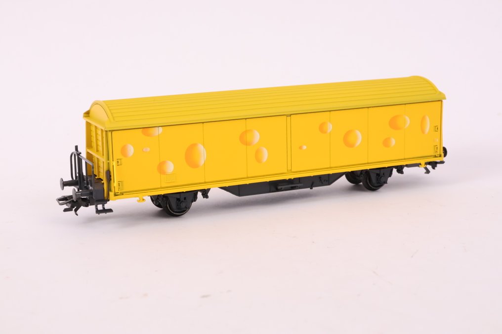 Märklin H0 - 84735.5 - Modellvonat teherfuvarozás (1) - Zárt tehervagon Hbis 'Kaaswagon' - SBB #1.0